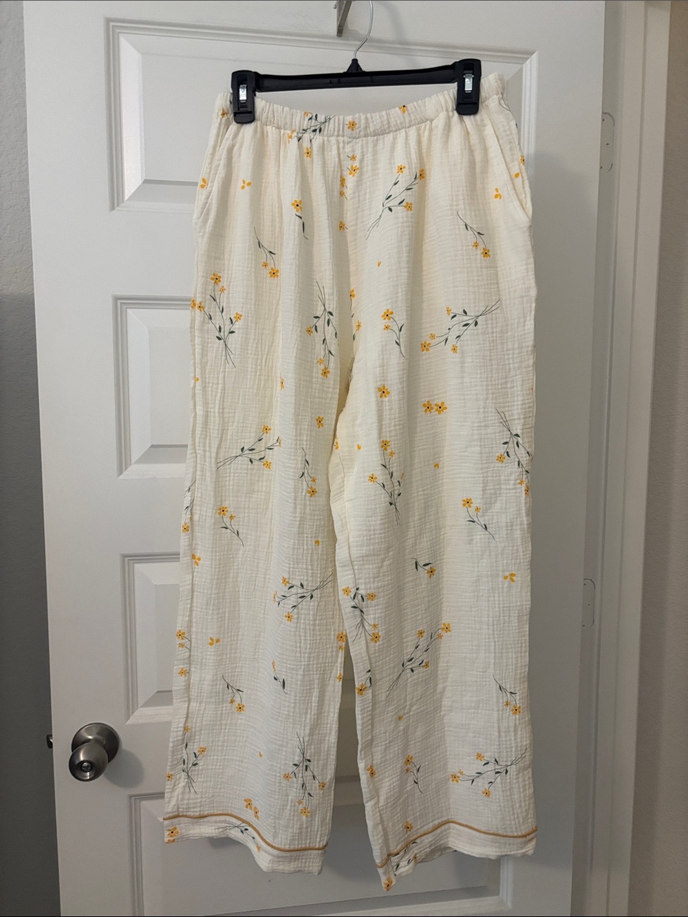 Ivory floral pajamas cotton wide leg pants elastic waist SZ L seersucker pull on